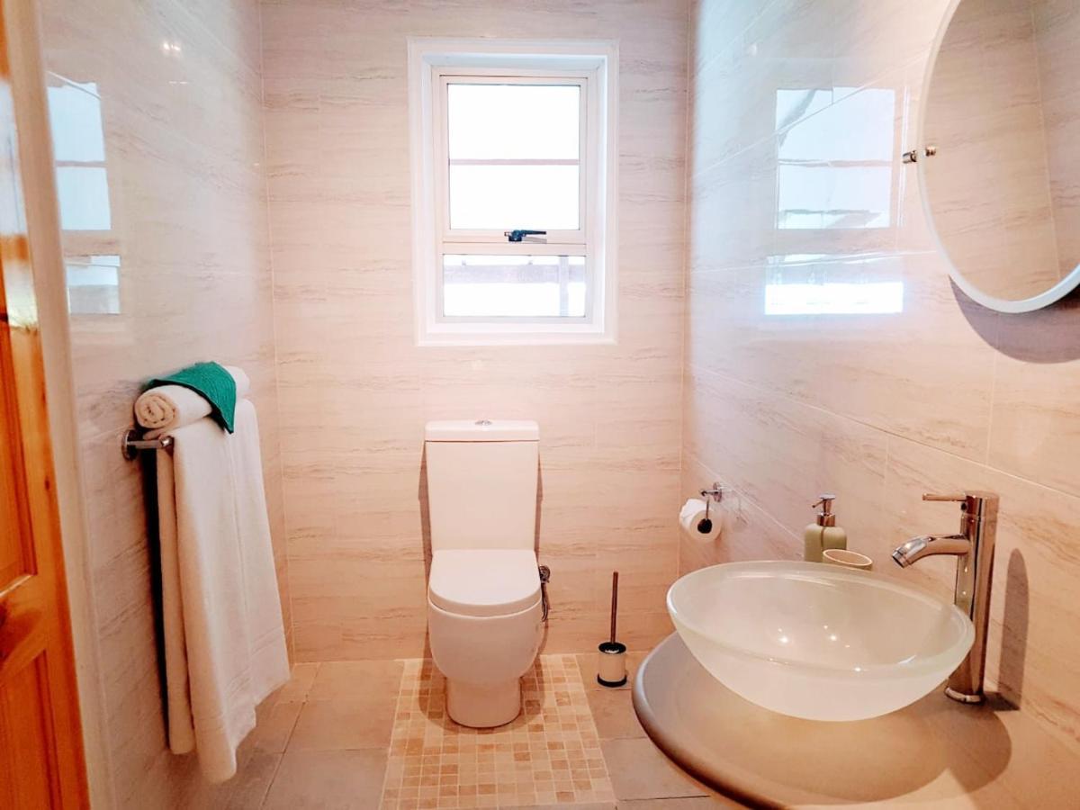 Rose Self Catering *