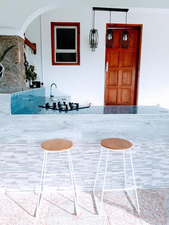 Rose Self Catering * Beau Vallon